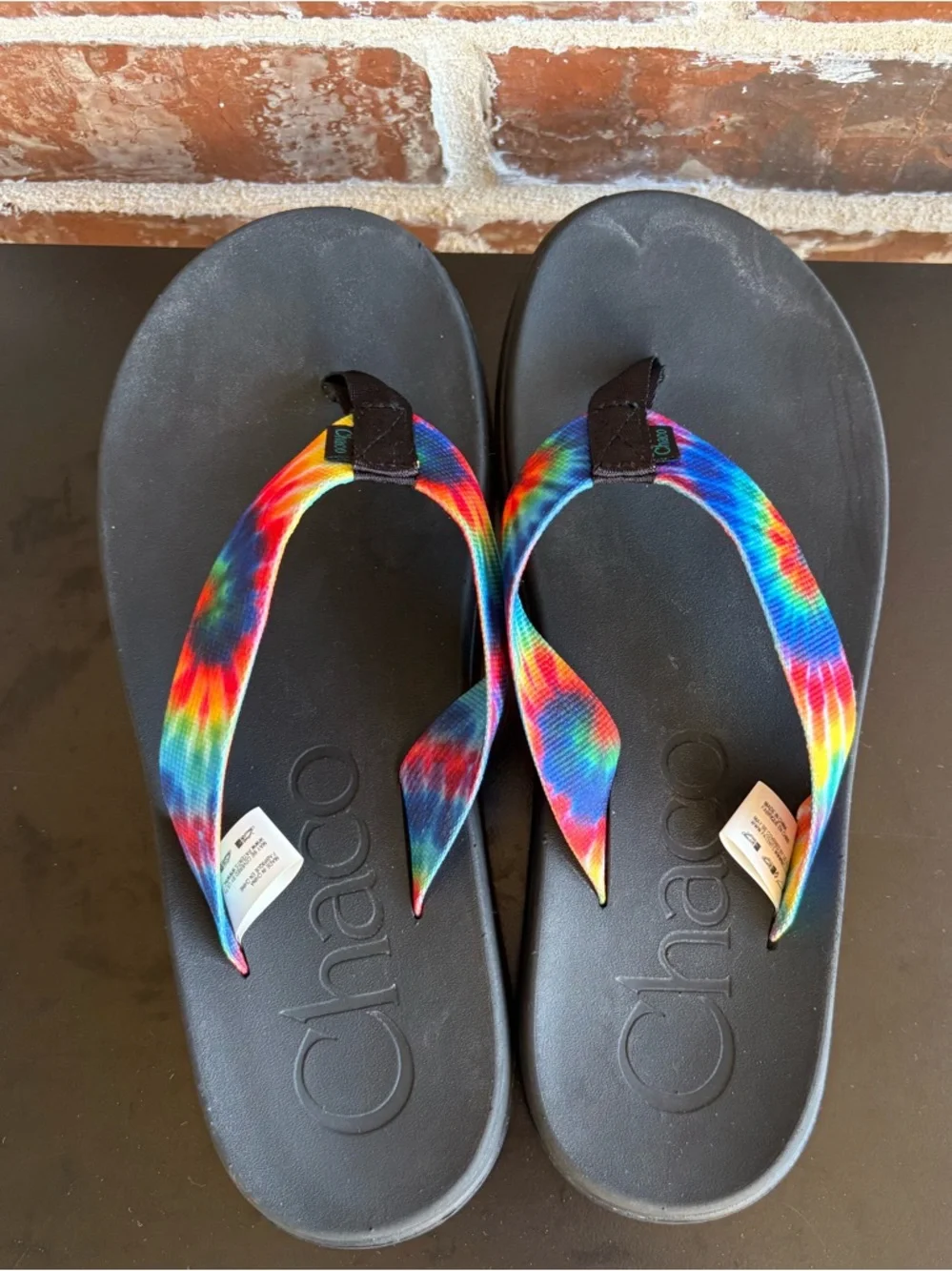 Chacos Chillos Rainbow Tie Dye Toe Thong Flip Flops Sandals Size 8